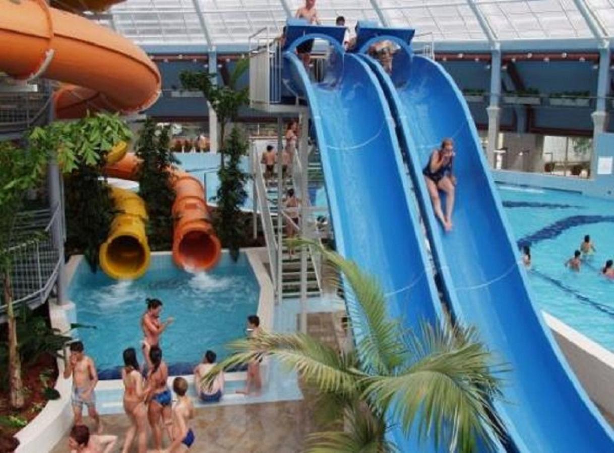 VárLak Apartman Debrecen Bagian luar foto