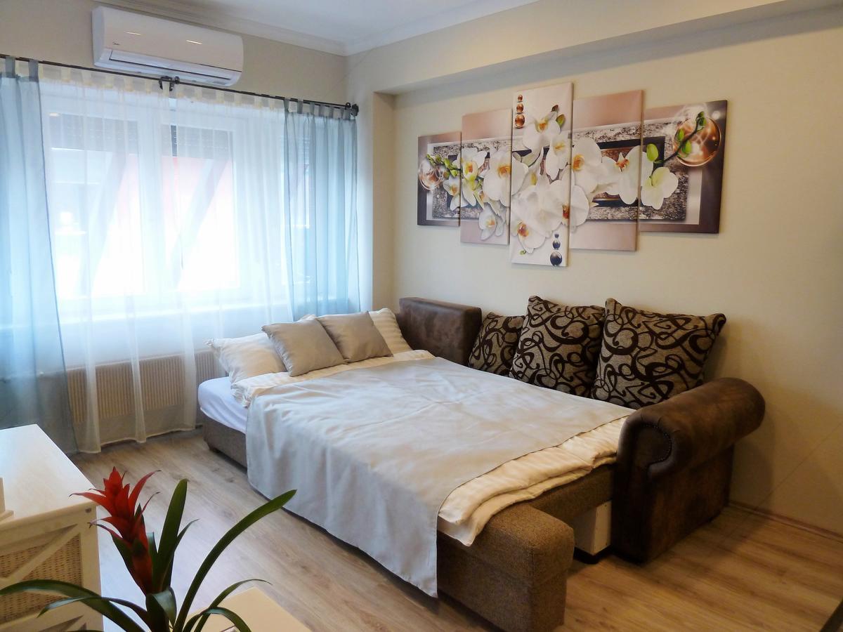 VárLak Apartman Debrecen Bagian luar foto
